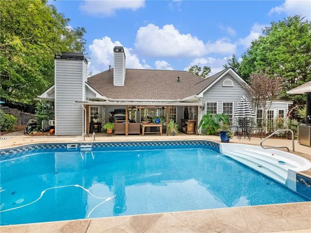 $775,000 | 2641 Waters Edge Drive, Gainesville, GA 30504