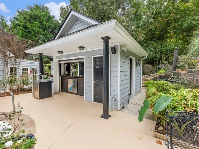 $775,000 | 2641 Waters Edge Drive, Gainesville, GA 30504