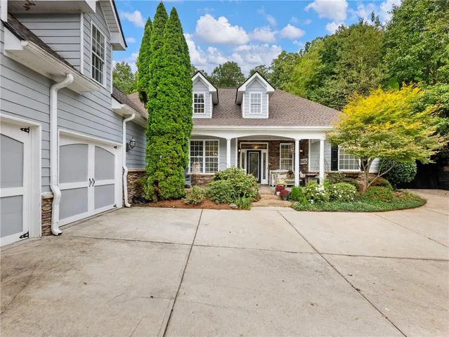 $775,000 | 2641 Waters Edge Drive, Gainesville, GA 30504