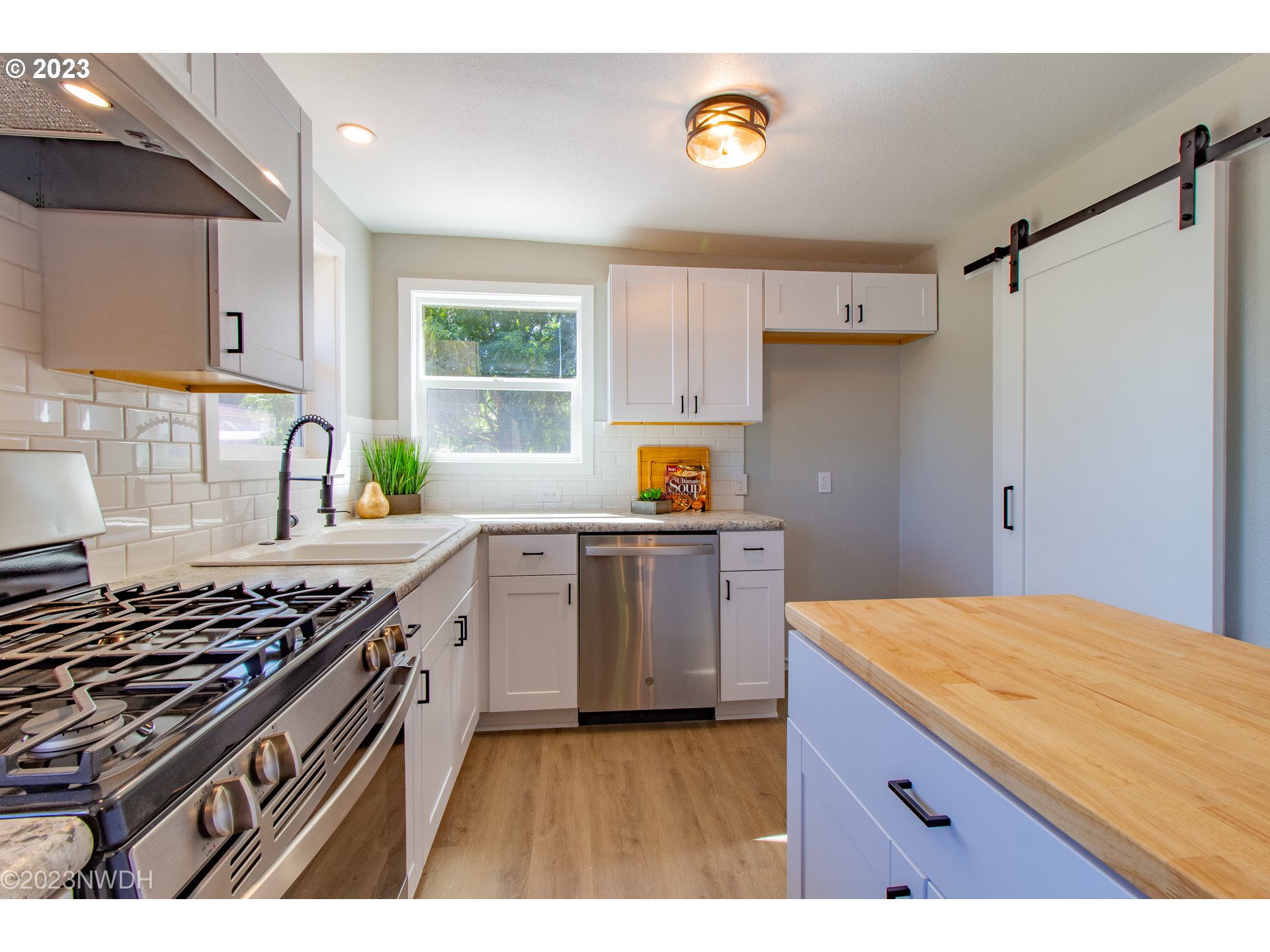 1212 Mill Street Springfield, OR 97477 - Photo 13 of 35