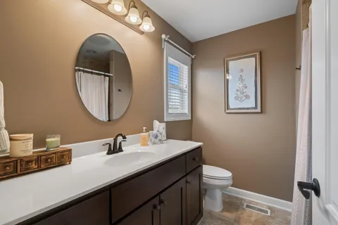 $610,000 | 724 North Joshua Lane, Lake Geneva, WI 53147