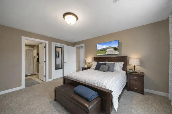 $610,000 | 724 North Joshua Lane, Lake Geneva, WI 53147