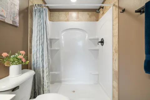 $610,000 | 724 North Joshua Lane, Lake Geneva, WI 53147