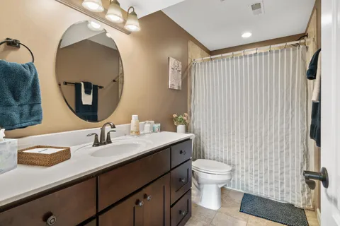 $610,000 | 724 North Joshua Lane, Lake Geneva, WI 53147