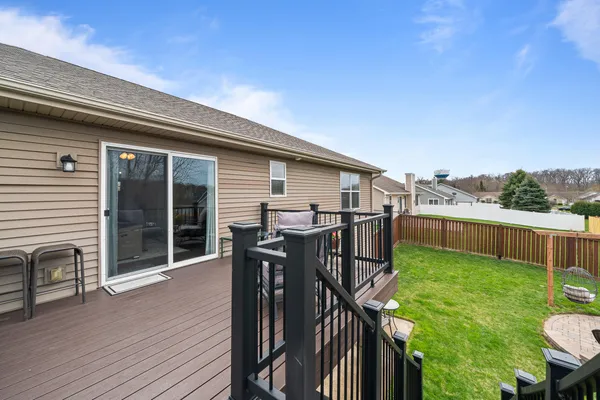 $610,000 | 724 North Joshua Lane, Lake Geneva, WI 53147