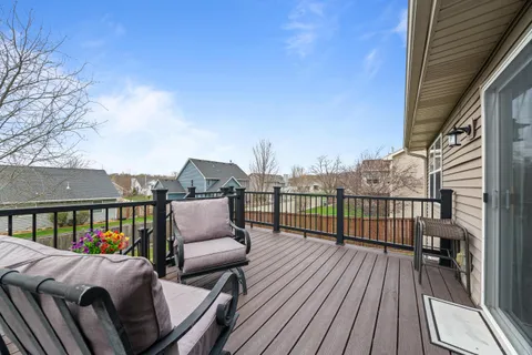 $610,000 | 724 North Joshua Lane, Lake Geneva, WI 53147