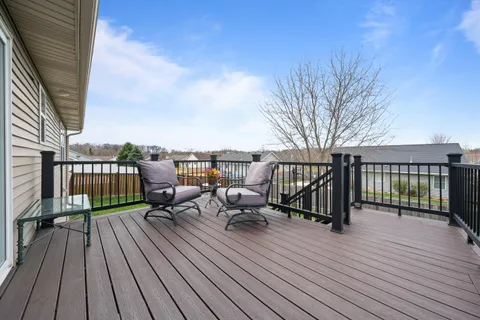 $610,000 | 724 North Joshua Lane, Lake Geneva, WI 53147