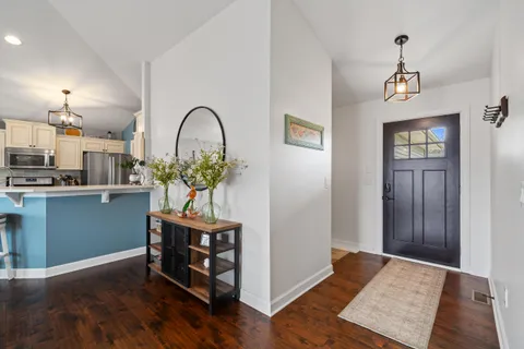 $610,000 | 724 North Joshua Lane, Lake Geneva, WI 53147