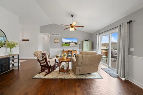 $610,000 | 724 North Joshua Lane, Lake Geneva, WI 53147