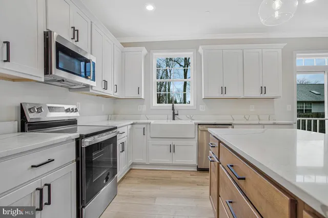 $779,900 | 443 Birch Drive, Edgewater, MD 21037