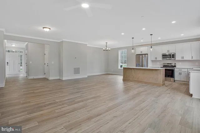 $779,900 | 443 Birch Drive, Edgewater, MD 21037