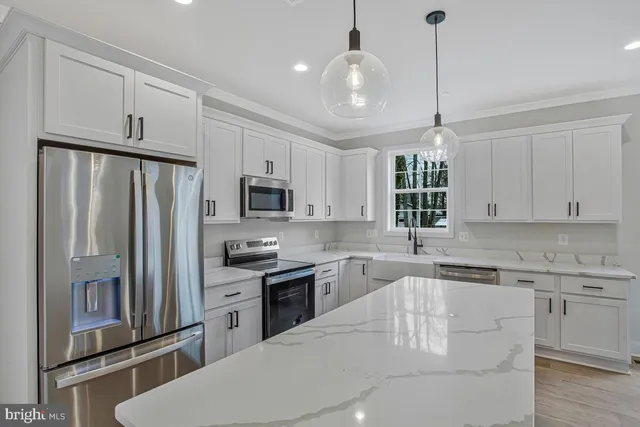 $779,900 | 443 Birch Drive, Edgewater, MD 21037