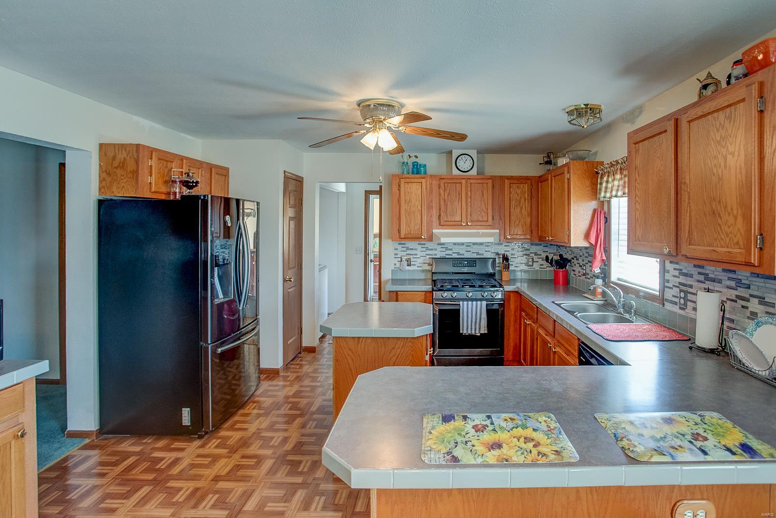 5090 Old Carpenter Road Edwardsville, IL 62025 - Photo 14 of 39 Gallery Image 14
