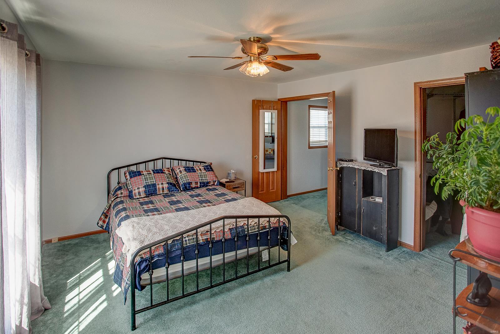 5090 Old Carpenter Road Edwardsville, IL 62025 - Photo 17 of 39 Gallery Image 17