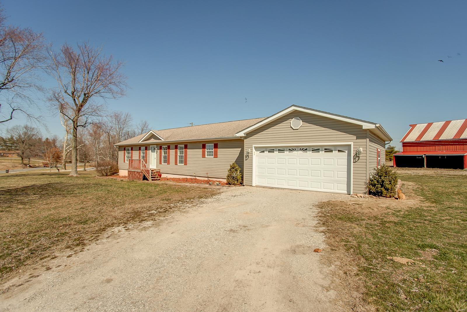 5090 Old Carpenter Road Edwardsville, IL 62025 - Photo 9 of 39 Gallery Image 9