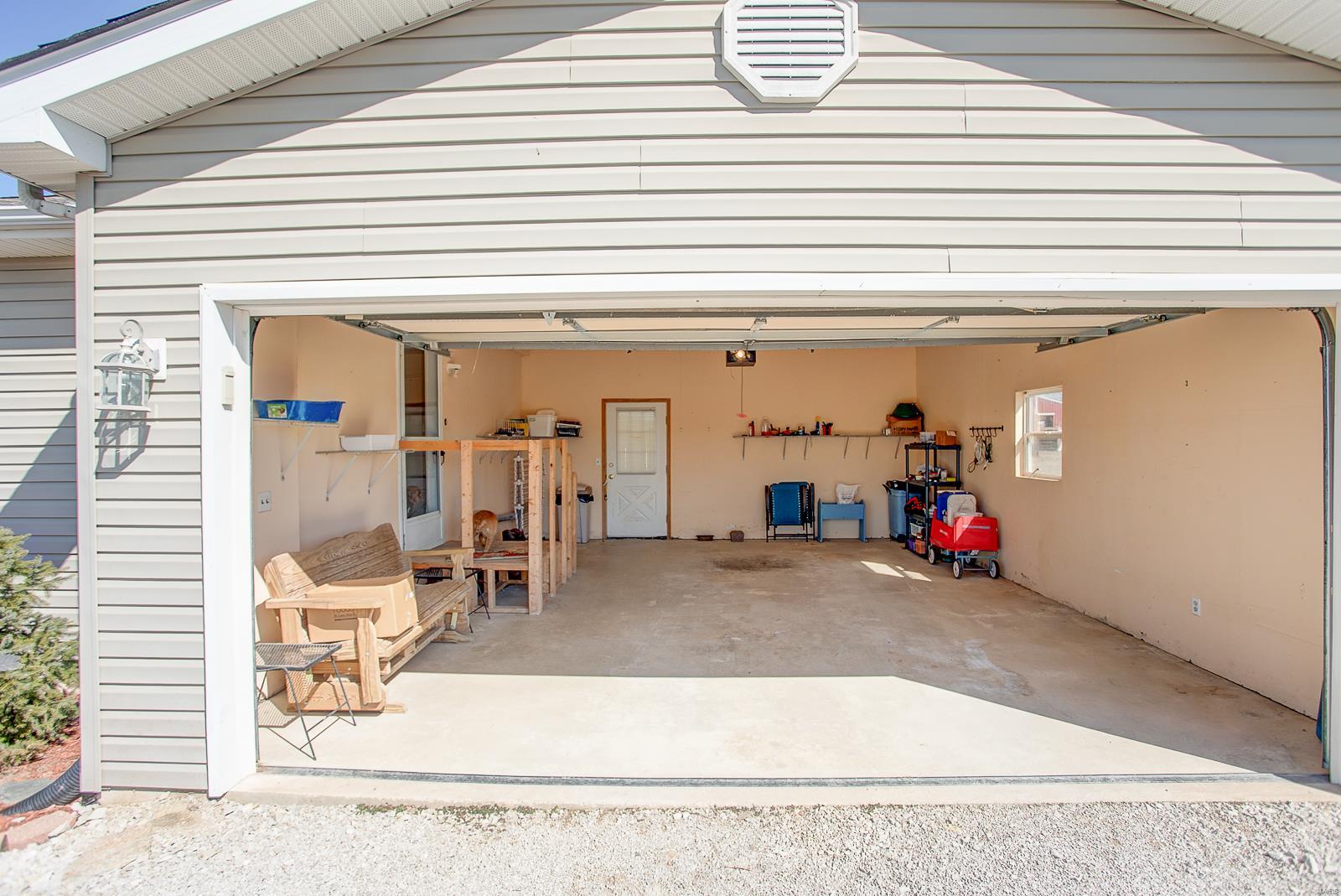 5090 Old Carpenter Road Edwardsville, IL 62025 - Photo 10 of 39 Gallery Image 10