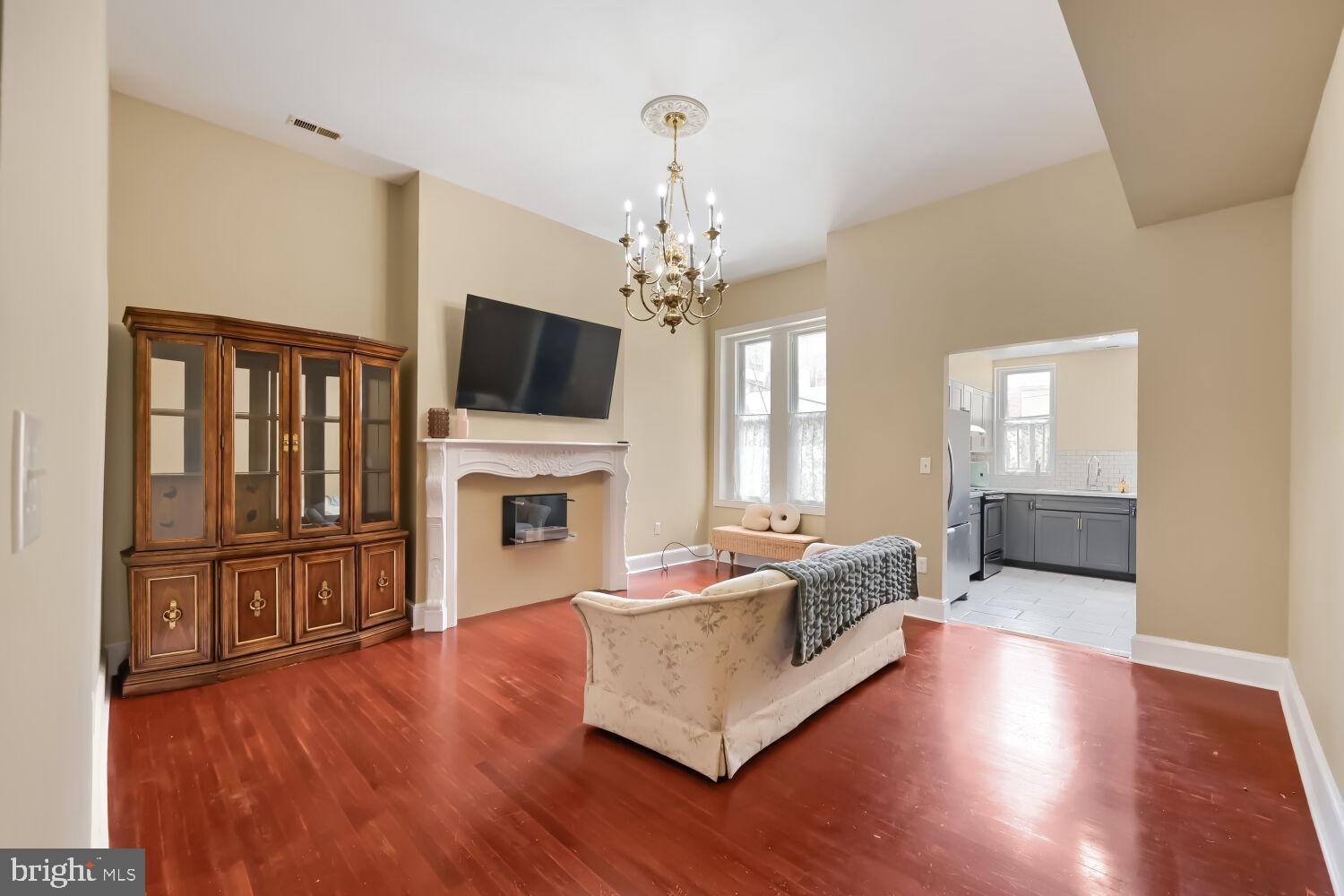 11 West Biddle Street, Unit 11B Baltimore, MD 21201 - Photo 7 of 17
