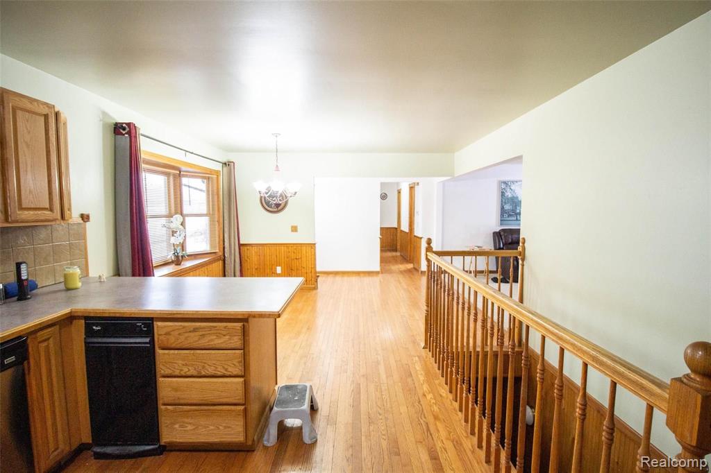4170 North Gale Road Davison, MI 48423 - Photo 6 of 41