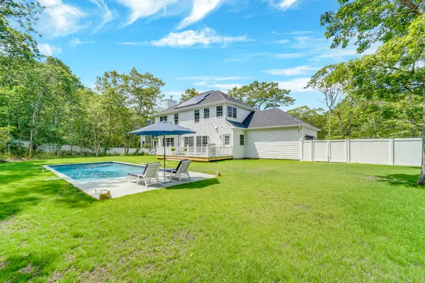 $40,000 | 29 Gateway Court, Hampton Bays, NY 11946