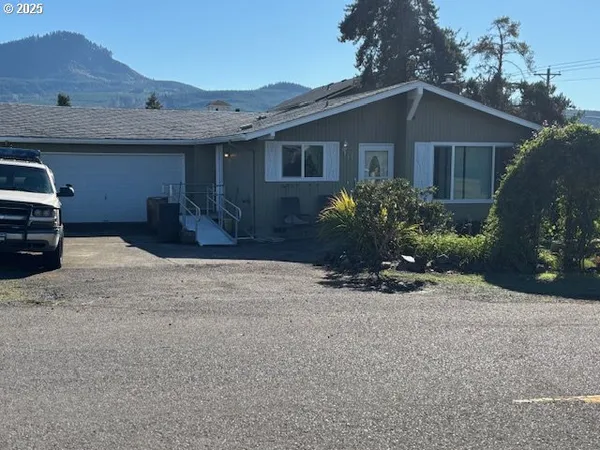 $383,901 | 26 East 3rd Street, Lowell, OR 97452