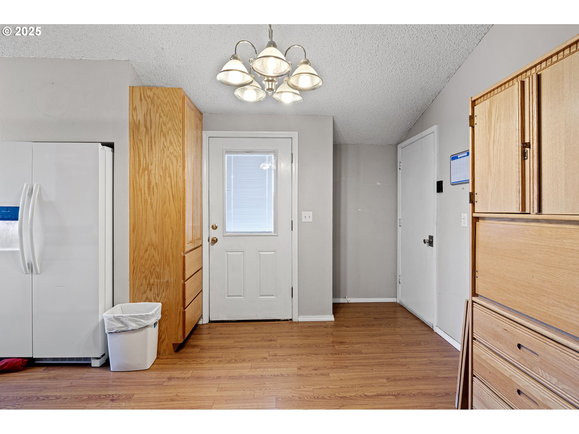 26 East 3rd Street Lowell, OR 97452 - Photo 15 of 35 Dining Room