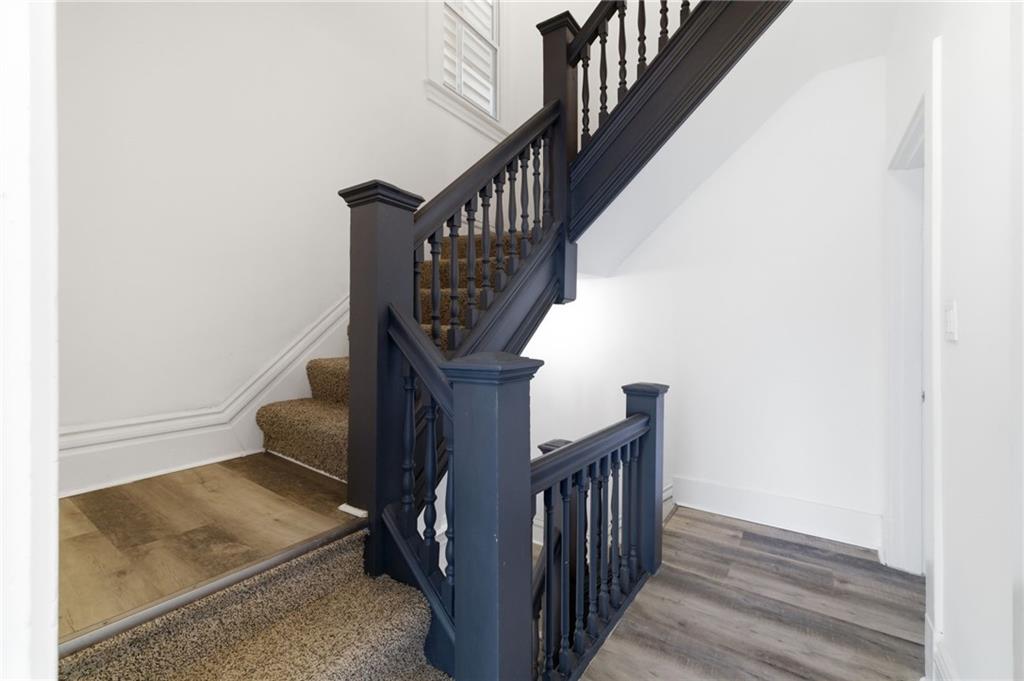 3707 Atkins Street Pittsburgh, PA 15212 - Photo 24 of 41 a view of entryway