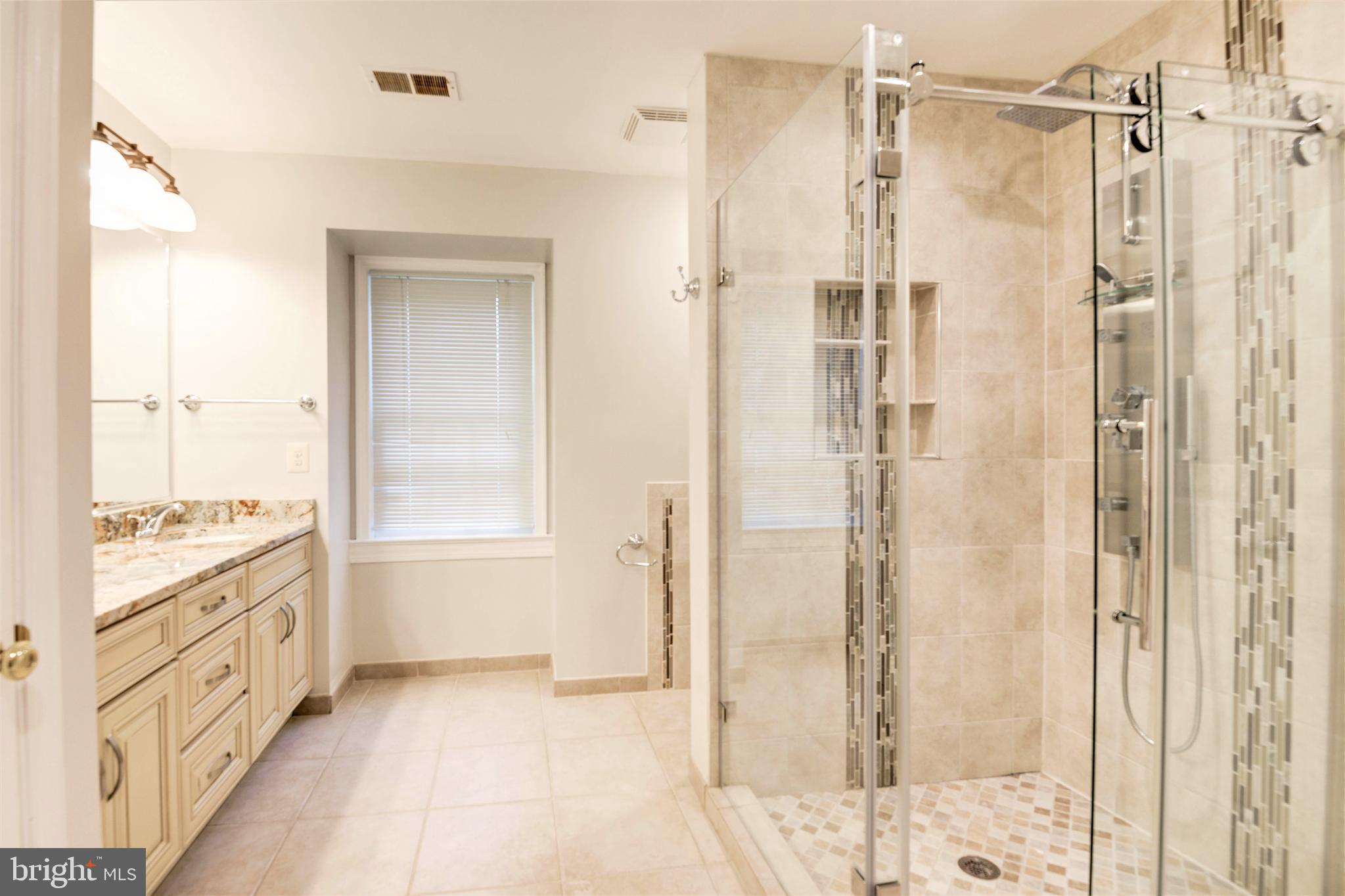 10322 Dunn Meadow Road Vienna, VA 22182 - Photo 27 of 45