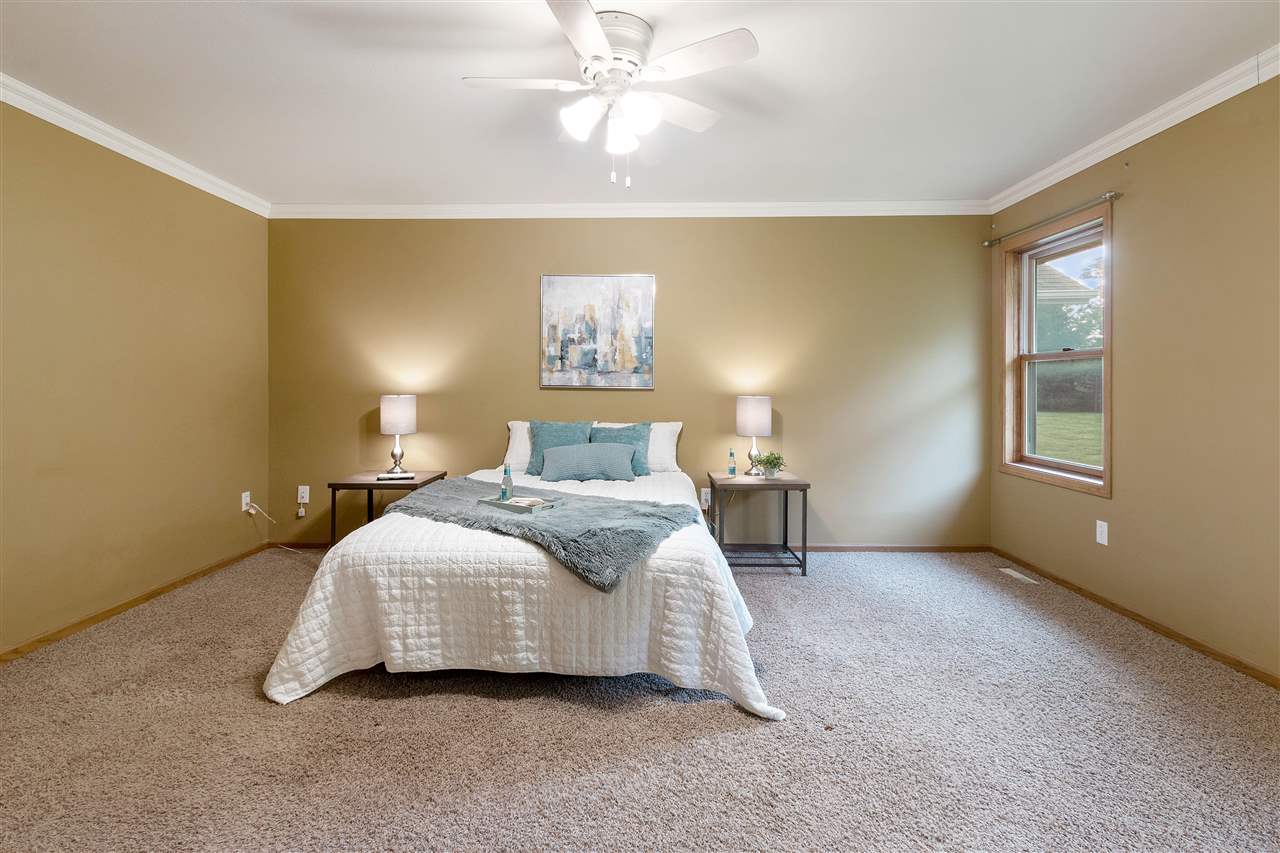 3110 116th Circle Riverside, IA 52327 - Photo 12 of 28 Gallery Image 12