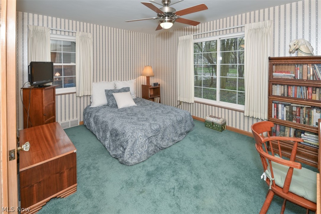 20925 Mastick Road Cleveland, OH 44126 - Photo 16 of 33