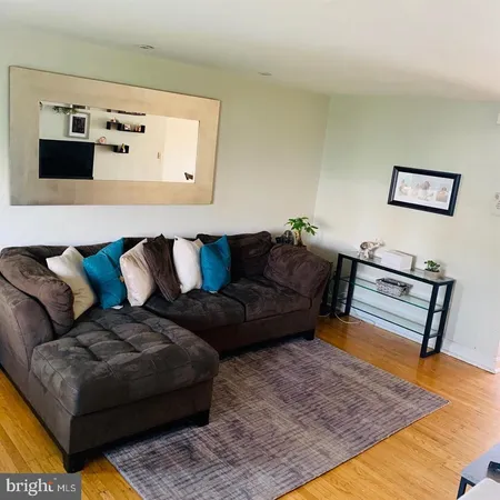 $2,000 | 1340 Westbury Drive, Philadelphia, PA 19151