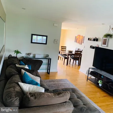 $2,000 | 1340 Westbury Drive, Philadelphia, PA 19151