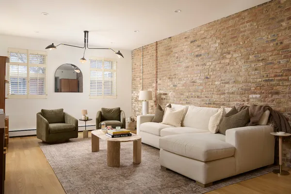 $3,500 | 1320 North La Salle Drive, Unit 1, Chicago, IL 60610