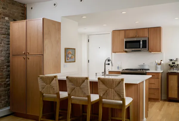 $3,500 | 1320 North La Salle Drive, Unit 1, Chicago, IL 60610