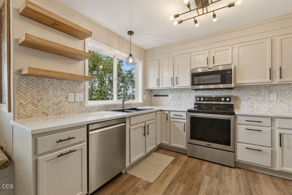 7464 Ruth Drive Klamath Falls, OR 97603 - Photo 15 of 47