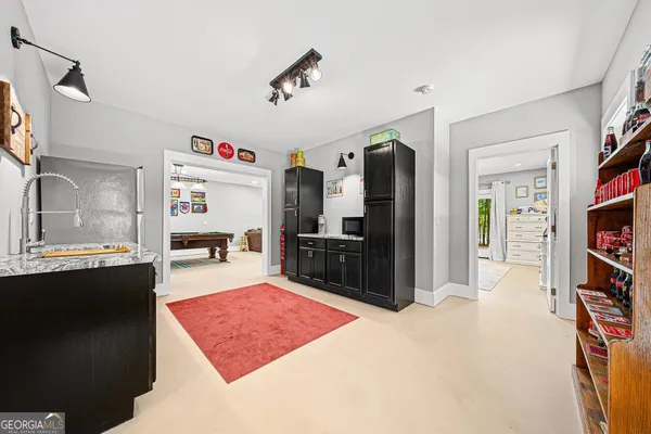 $1,495,000 | 318 Foxy Lane, Martin, GA 30557