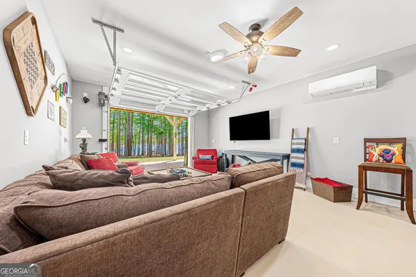 $1,495,000 | 318 Foxy Lane, Martin, GA 30557