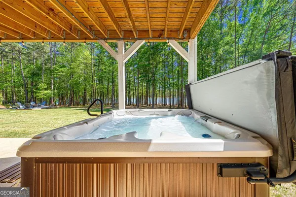 $1,495,000 | 318 Foxy Lane, Martin, GA 30557