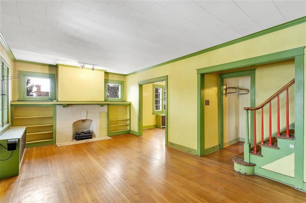 7536 Graymore Road Pittsburgh, PA 15221 - Photo 3 of 16 Gallery Image 3