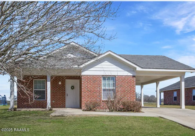 $80,000 | 1002 West End, New Iberia, LA 70560
