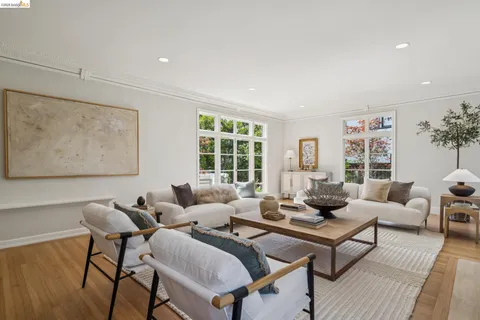 $5,495,000 | 10 Muir Avenue, Piedmont, CA 94610