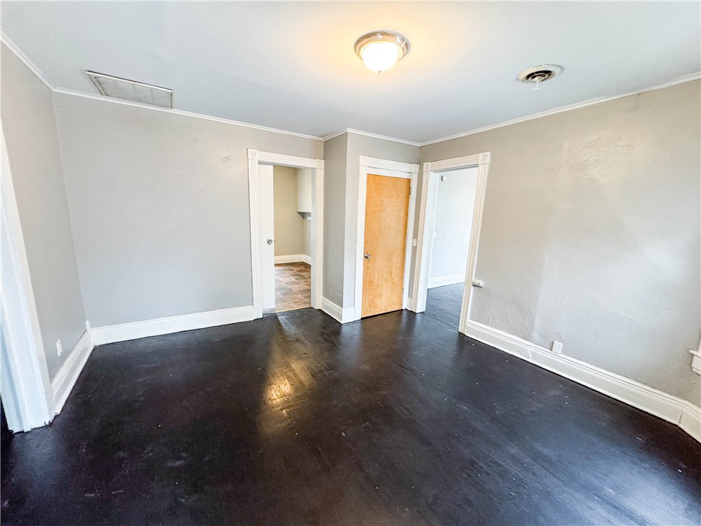 84 Ave B Rochester, NY 14621 - Photo 13 of 31