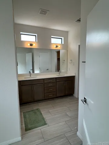 $1,850 | 415 Jackson Street, Unit 101, San Antonio, TX 78212