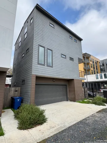 $1,850 | 415 Jackson Street, Unit 101, San Antonio, TX 78212