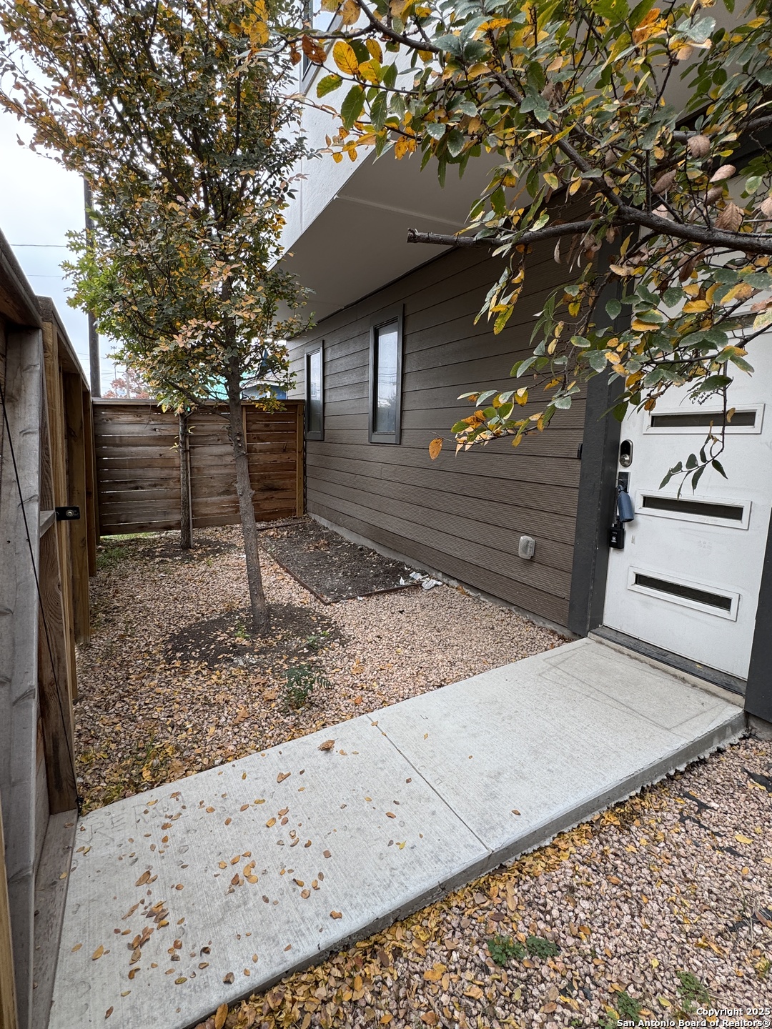 415 Jackson Street, Unit 101 San Antonio, TX 78212 - Photo 5 of 28