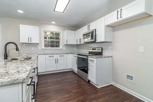 $2,800 | 4375 Lake Idylwilde Drive, Evans, GA 30809