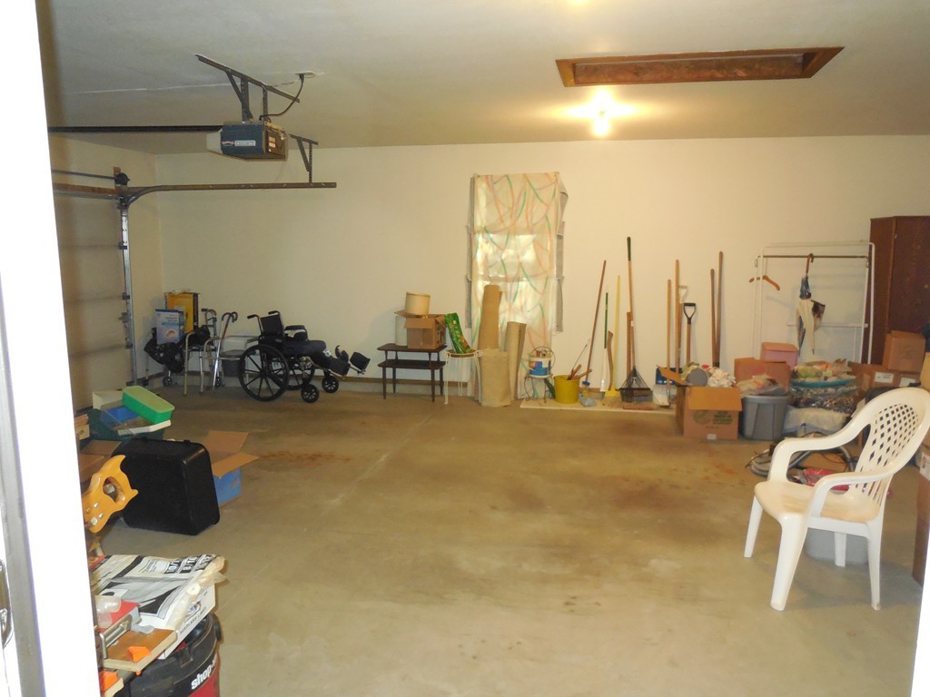 22 Pomeroy Meadow Road, Unit 23 Southampton, MA 01073 - Photo 22 of 29 Gallery Image 22