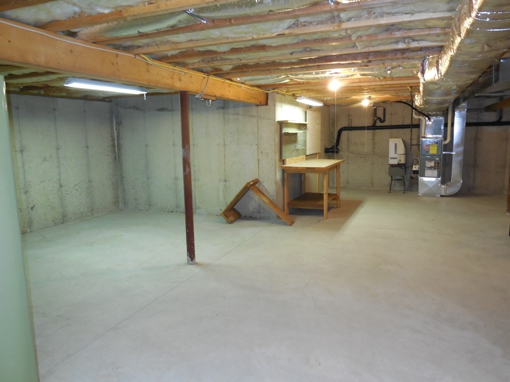 22 Pomeroy Meadow Road, Unit 23 Southampton, MA 01073 - Photo 23 of 29 Gallery Image 23