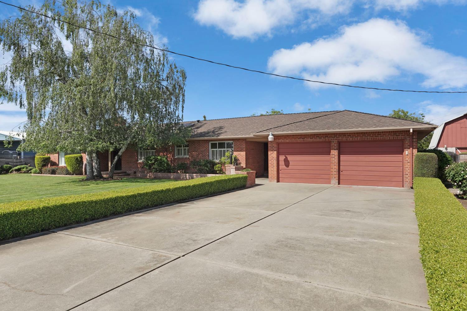 2489 Beecher Road Stockton, CA 95215 - Photo 2 of 41