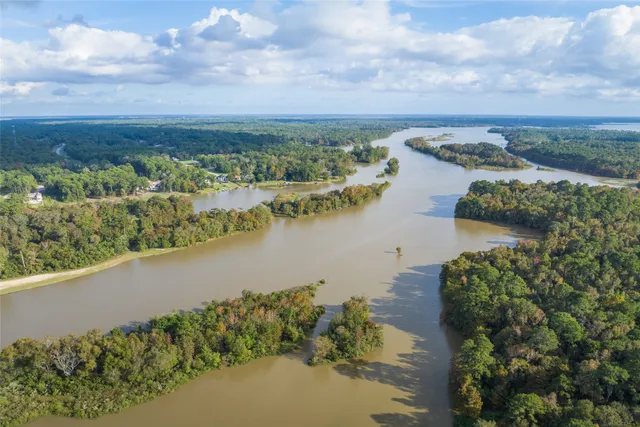 $329,990 | 204 Yellow Rosewood Lane, New Caney, TX 77357