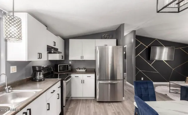 $112,500 | 2605 West Van Buren Street, Unit 80, Phoenix, AZ 85009